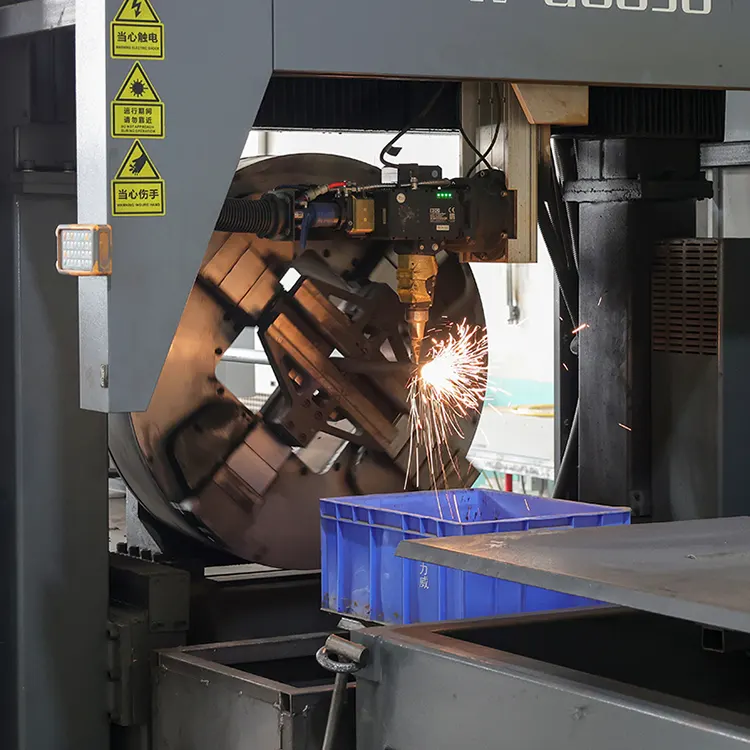 Laserschneiden von Rohren